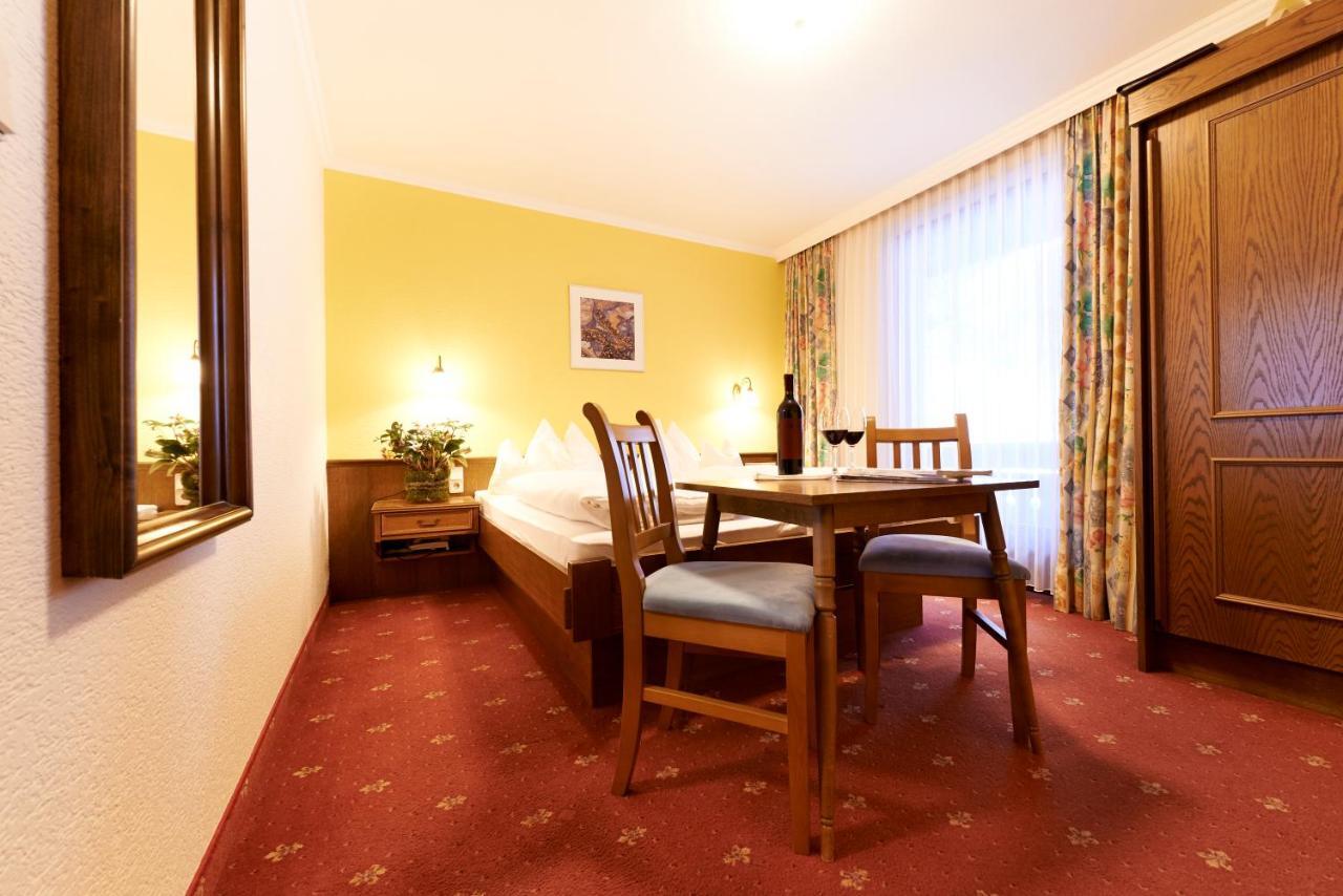 Landhotel Post (Adults Only) Heiligenblut Cameră foto